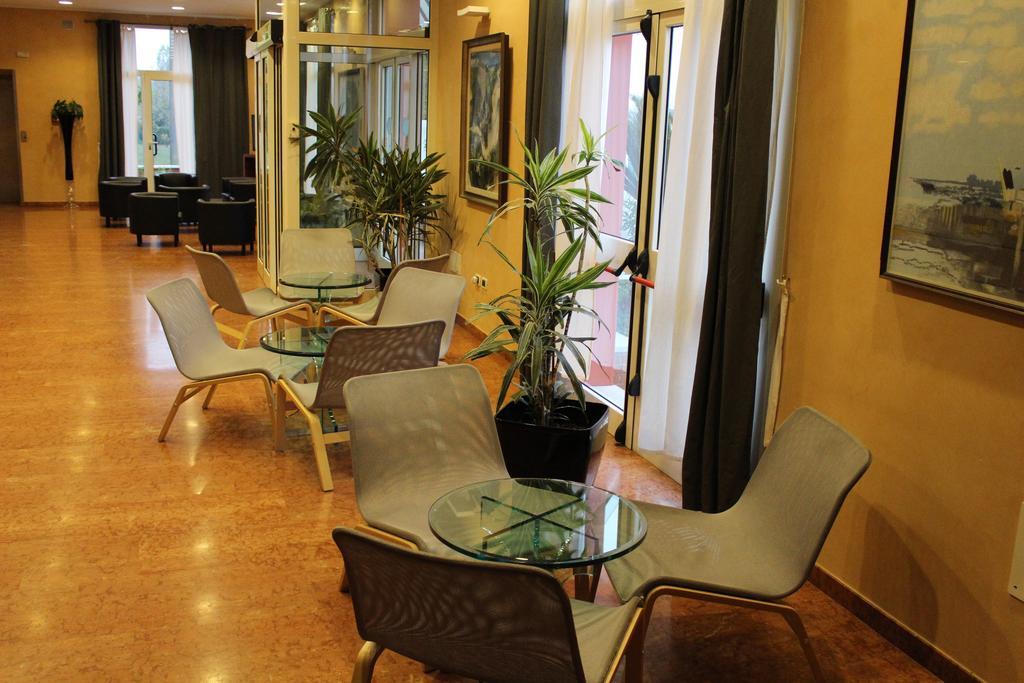 Hotel Riverside Модена Экстерьер фото